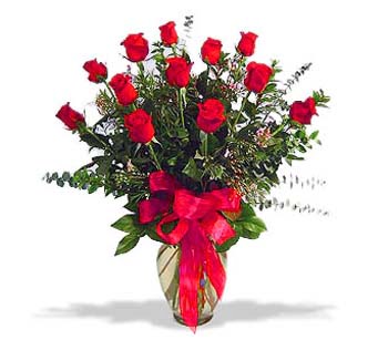 çiçek siparisi 11 adet kirmizi gül cam vazo  Van online çiçek gönderme sipariş 