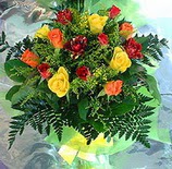 13 adet karisik gül buketi demeti   Van uluslararası çiçek gönderme 