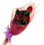Çiçek satisi buket içende 3 gül çiçegi  Van online çiçek gönderme sipariş 